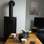 Slanitz Modern Retreat *