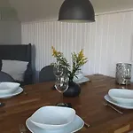 Slanitz Modern Retreat בית נופש *